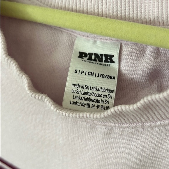 PINK Sweatshirt. Size Small. Signs of wear on the inside. - Picture 4 of 5